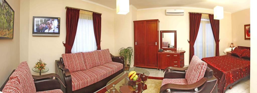 Hotel Luxor Suto Orizari Habitación foto